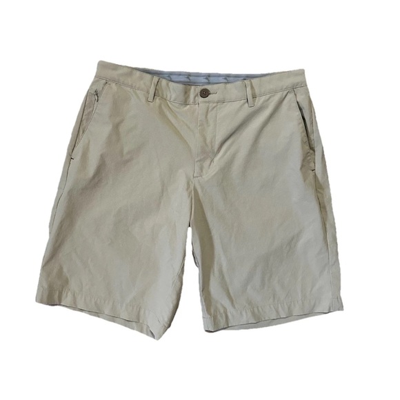 Tommy Bahama Men's Size 34X9 Stone Khaki Chip Shot 10" Performance Golf Shorts - Picture 2 of 7
